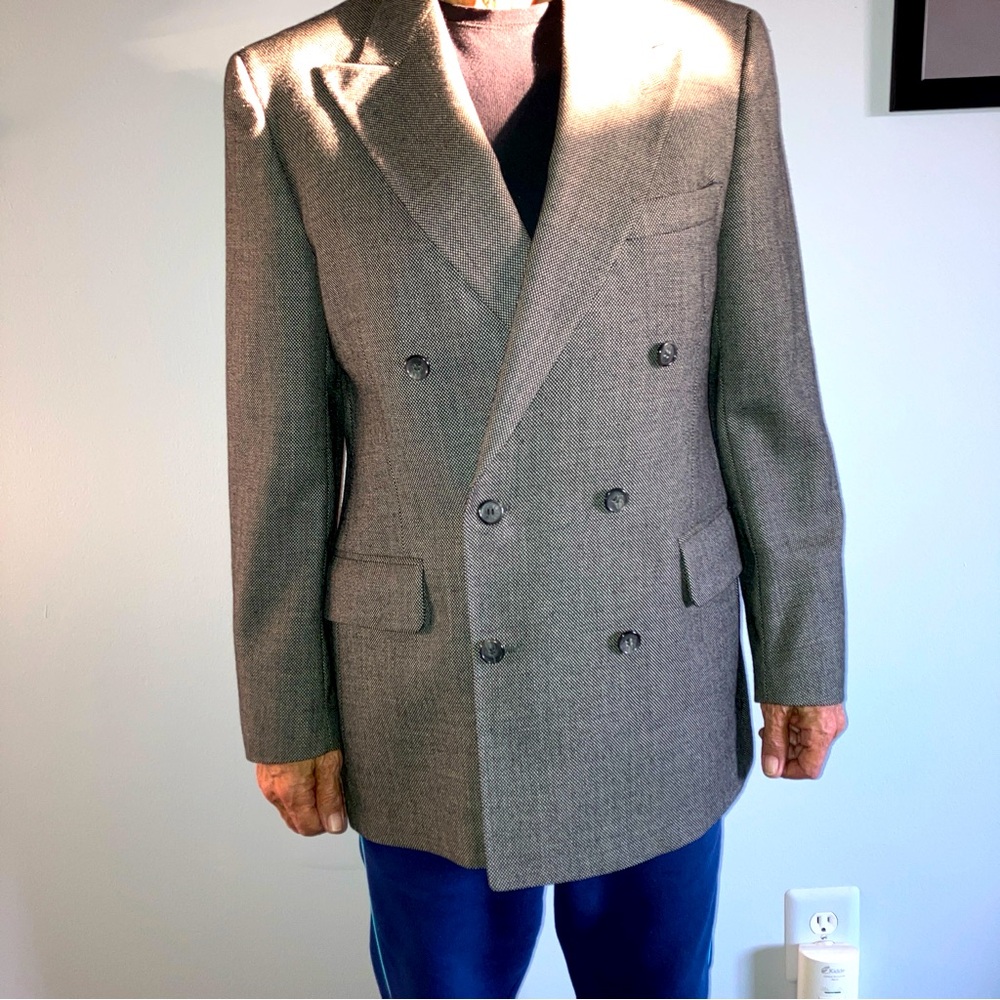 Calvin Klein men’s Vintage Suit. NWOT & Vintage Double Breasted complete suit.